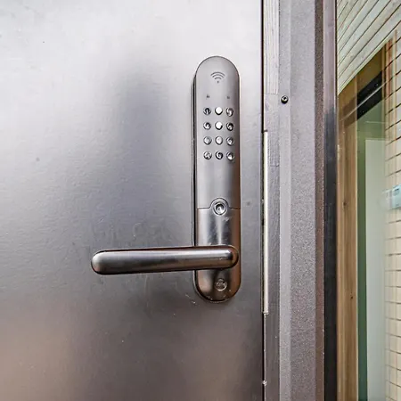 Saaga, Aekaeslompolo, Yllaes *